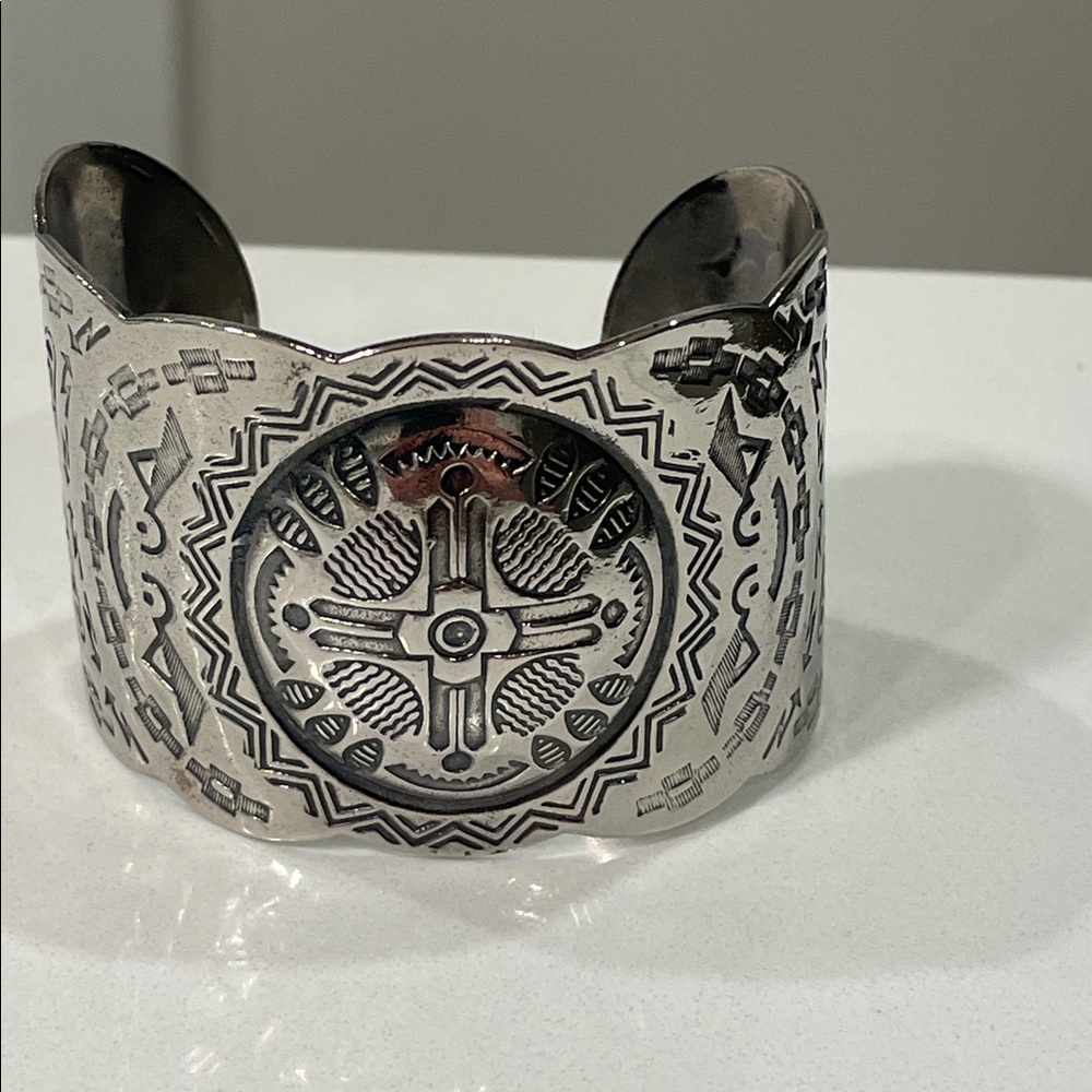 Vintage Mid Century Symbolic 4 Directions Native American Navajo Cuff Bracelet